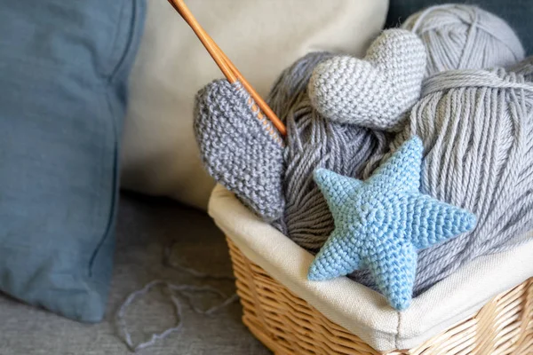 Gray Balls Wool Knitting Needles Wicker Basket Stand Gray Sofa — Stock Photo, Image