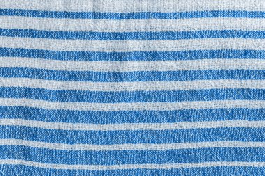 Doğal mavi ve beyaz çizgili kumaş dokusu. Sert tekstil arkaplanı