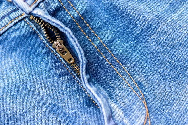 Τζιν Μπροστά Φερμουάρ Φωτεινό Μπλε Denim Υφασμάτινη Υφή Φόντο Θέα — Φωτογραφία Αρχείου