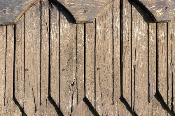 有钉子的老旧 风吹日晒的木制背景 农村建筑装饰 — 图库照片