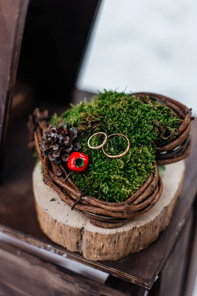 Wedding Rings Stand Natural Materials Wedding — Stock Photo, Image