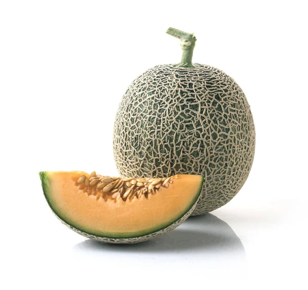 Stäng Hela Cantaloupemelon Med Skiva Isolerad Vit Bakgrund — Stockfoto