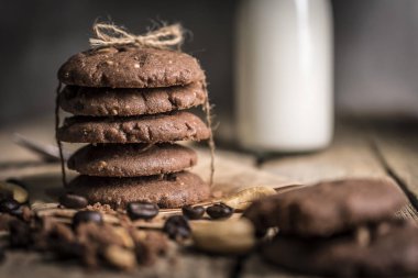 Çikolata kurabiye ayrıntı görünümü rustik ahşap tablo