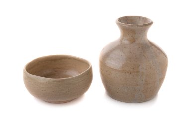 Beyaz arka plan üzerinde izole Kupası şişeyle kahverengi aşkına.