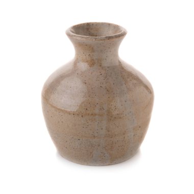 Beyaz arka plan üzerinde izole kahverengi iyiliği şişe.