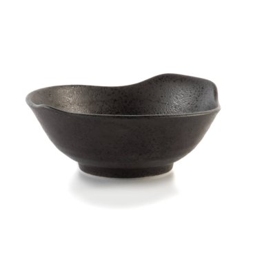 Beyaz arkaplanda seramik kase