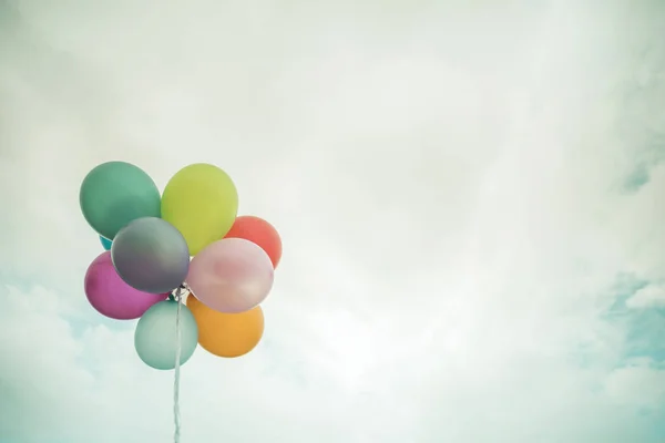 Retro Filtre Efekti Ile Renkli Balonlar — Stok fotoğraf