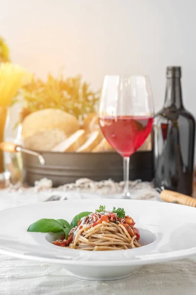 Food Composition Spaghetti Topped Delicious Bolognaise Sauce Basil Table — Stock Photo, Image
