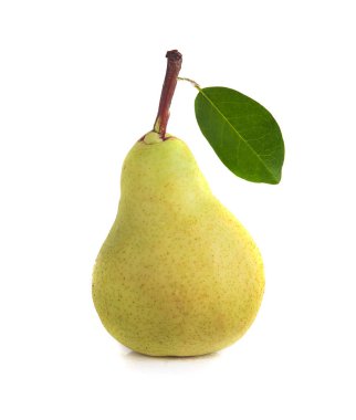 Beyaz zemin üzerinde tek bir armut izole.