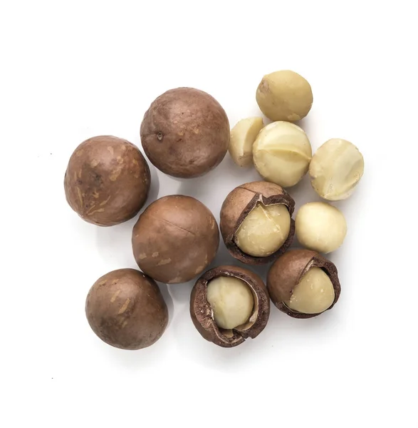 Nueces Macadamia Aisladas Sobre Fondo Blanco —  Fotos de Stock