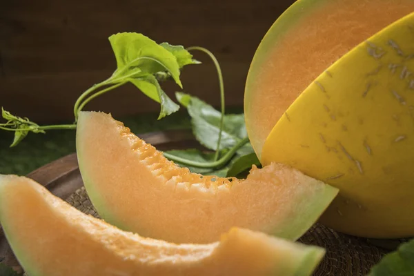 Pokroić Melona Drewnianej Tablicy — Zdjęcie stockowe