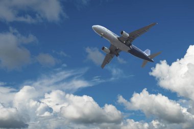 uçak bulutların üzerinde