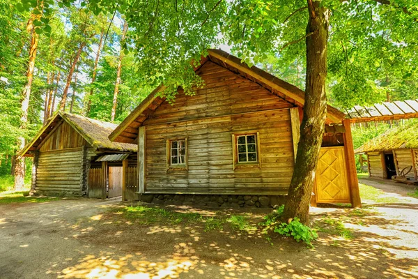 Casa in legno — Foto Stock