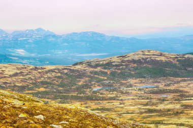 Dağlarda gün batımı 