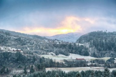 Tarım alanı Tillermarka, Ekim ayında ilk kar 
