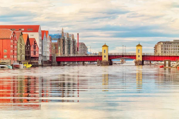 Bakke Bru Köprüsü, Trondheim 