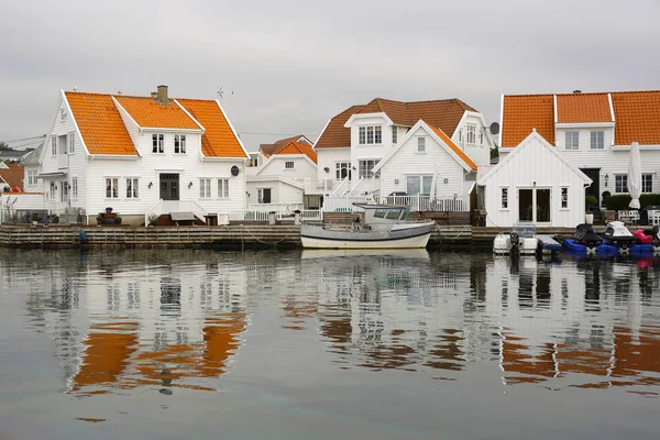 Ciudad noruega Skudeneshavn — Foto de Stock