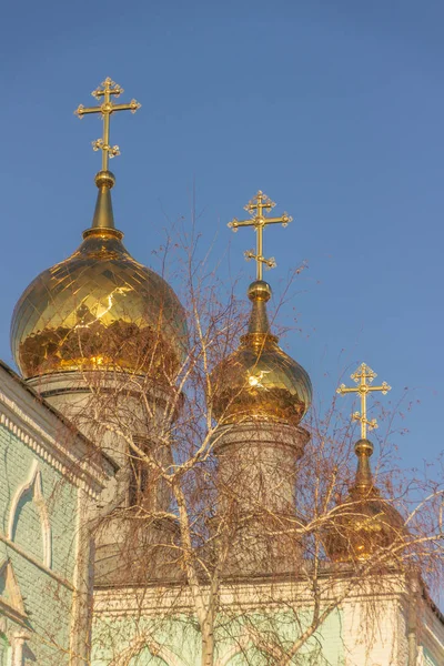 Cupole Oro Della Vecchia Chiesa Ortodossa — Foto Stock