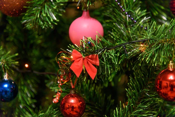 Kerstboom Met Ander Speelgoed Kerstboom Kerstboom Foto Toont Een Fragment — Stockfoto