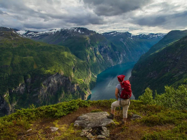 Geiranger fiyort hiking