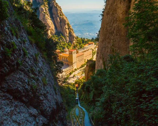 Monserrat asansörde demiryolu