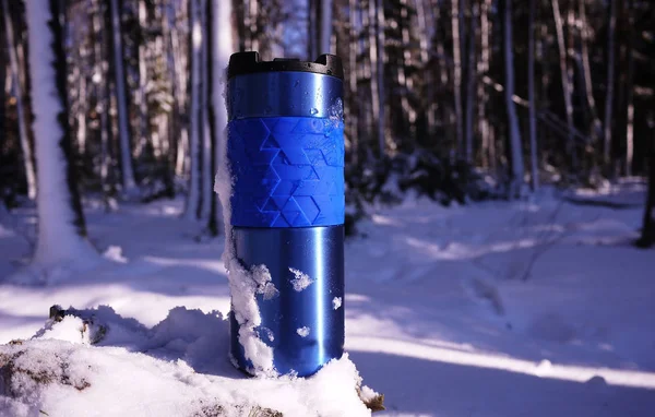 Thermal mug to keep the temperature warm or cold. For storage of hot or cold drinks