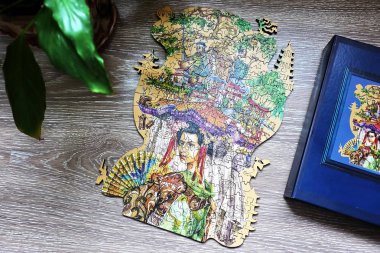 Sıradışı ve güzel resimler renkli malzeme. Farklı geometrik şekiller bu nesnelerin tutarlı fairytale resmini oluşturmanıza olanak sağlar.