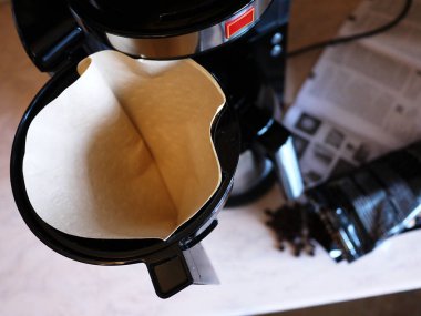 Her gün bira kahve için filtre kahve makinesi. Ev ve ofis, ayrıntılar ve yakın çekim uygulanabilir