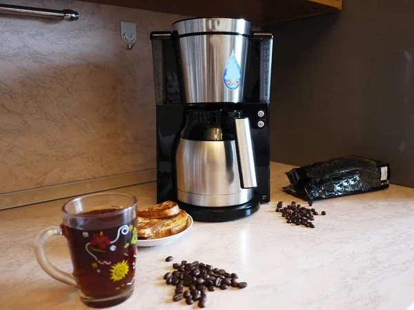 Drip coffee machine for brewing coffee every day. Can be applied at home and office, details and close-up