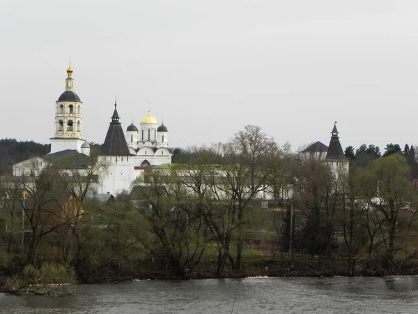 Монастир Святого Pafnutyev Боровський Калузька Обл Святе Місце Свято Великдень — стокове фото