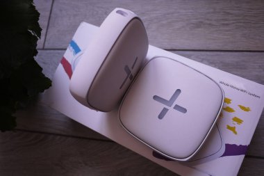 Wi-Fi uyarlamak için ev güzel bir iç. Evde ya da ofiste Internet dağıtmak için kullanılan.