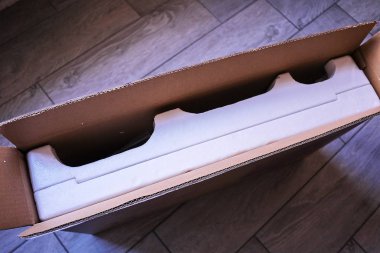 LCD IPS ekran ev bilgisayar, kişisel bilgisayar ve monitör ile büyük bir çapraz ile masaüstü için. Sınıf başkanı ev bilgisayarı için