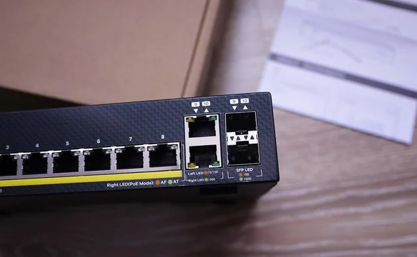 Adaptor Untuk Rumah Dan Kantor Ganti Untuk Menyambung Kabel Internet — Stok Foto