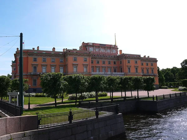 Mikhailovsky Zamek Sankt Petersburgu Rosja Wspaniałe Budynki Starożytna Architektura Pięknego — Zdjęcie stockowe