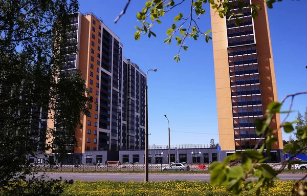 Hermosa Casa Gran Altura Edificio Apartamentos Alto Detalles Fachada Cristal — Foto de Stock