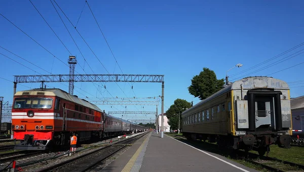 Passenger Train Passes Rail — Stock Photo, Image