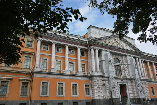 Castillo Mikhailovsky San Petersburgo — Foto de Stock