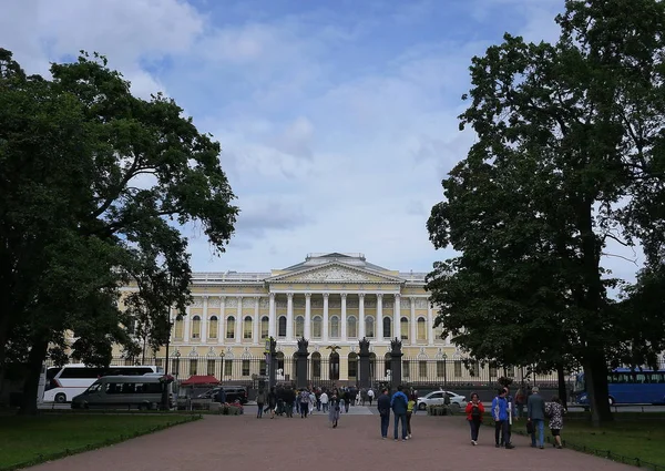 Castillo Mikhailovsky San Petersburgo — Foto de Stock