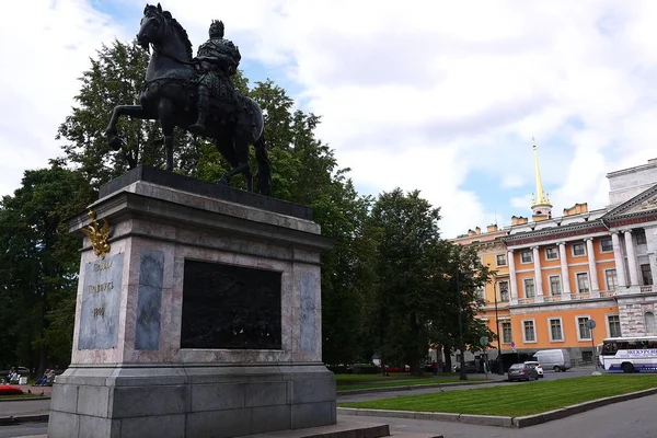 Castillo Mikhailovsky San Petersburgo — Foto de Stock