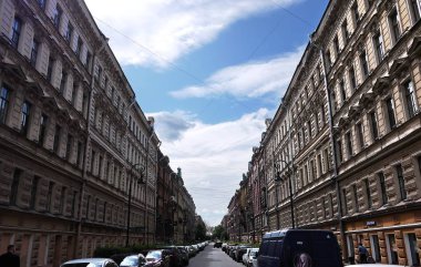 Modern şehrin eteklerinde