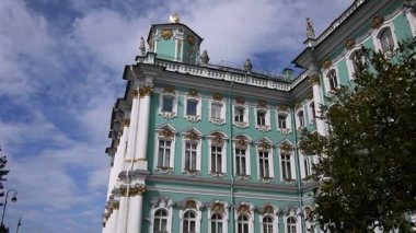 St. Petersburg'da antik mimari.