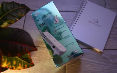 Wi-Fi internet sinyal güçlendirici boks