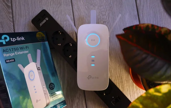 Wi-Fi internet sinyal güçlendirici
