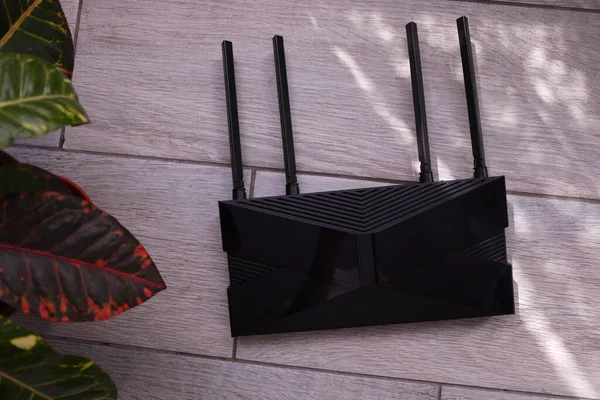 Ev için Wi-Fi 6 yönlendirici aygıtı