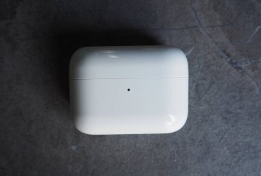 TWS kulaklıkları görünüş ve yakın çekim