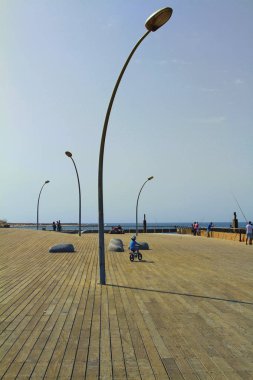 Bağlantı noktası promenade, Tel-Aviv. 