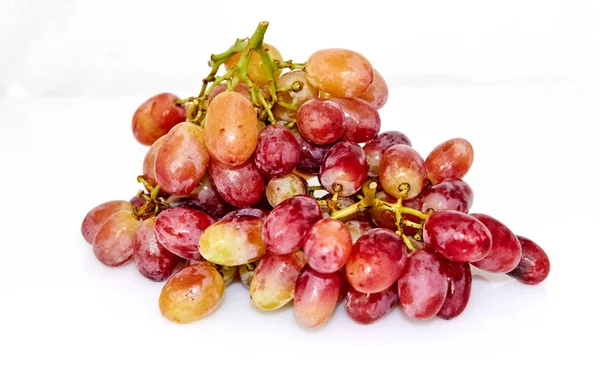 Raisins jaunes rouges isolés — Photo