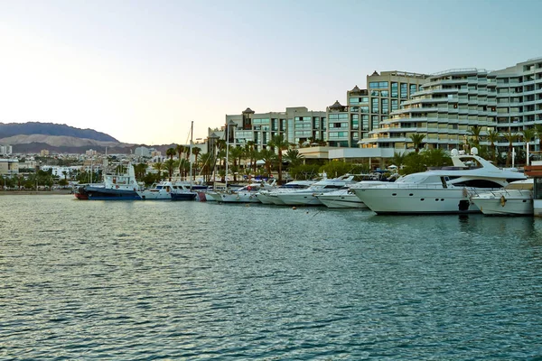 Vista da Baía de Eilat com iates — Fotografia de Stock