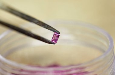 Yakut bo yakut ların arka planda cımbız tarafından düzenlenen