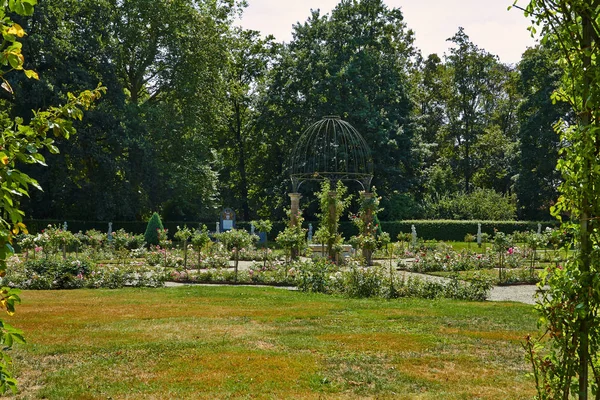 Jardín en el Castillo de Haar — Foto de Stock